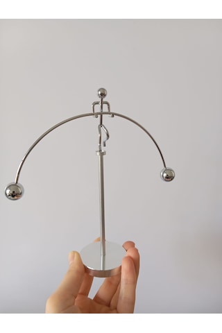 Metal Halterci Denge Adam & Masa Aksesuarı Kinetik Stres Giderici Dekoratif Biblo Gümüş