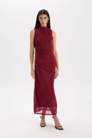 DeFacto Bodycon Vücudu Saran Yarım Balıkçı Yaka Basic Düz Tül Kolsuz Maxi Elbise C3519AX24AUBR248 Bordo