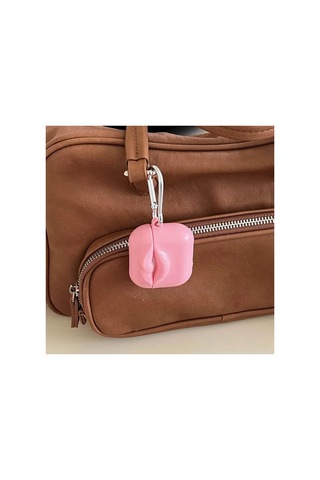 Caseonn Apple Airpods Uyumlu 5 Kılıf Kabartmalı Dudak Lip Pembe