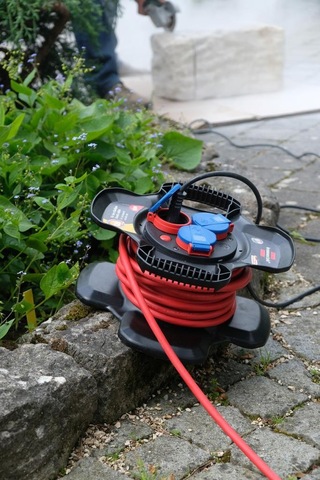 Brennenstuhl Rubber Gum Serisi Ip44 Lisanslı 10 Metre Uzatmaya Sahip H07rn-f 3g1.5 Makaralı Kablo