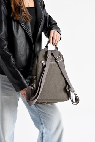 Baginn Kadın Sırt Çantası Günlük Kullanıma Uygun 32 25 Cm Klinkır Kumaş Çok Cepli Hafif Su İtici Kumaş Kahverengi