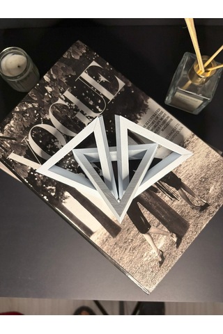 Modern Üçgen Beyaz Zincir Dekor 3 Parçalı Geometrik Biblo