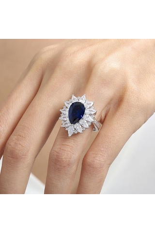 Mia Vento Effective Diamond Londra Tutkusu Sentetik Safir Taşlı Gümüş Yüzük