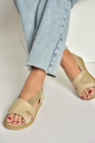 Fox Shoes Y555554003 Bej Hakiki Deri Günlük Kadın Sandalet Bej