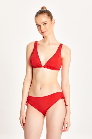 Too Salty Swimwear Kadın Kırmızı Üçgen Toparlayıcı Alttan Ayarlı Klasik Bel Bikini Takımı 24s109st Kırmızı