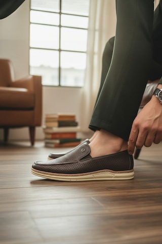 Enoch Kahverengi Hakiki Deri Lazer Kesim Delikli Ve Comfort Tabanlı Erkek Loafer Ayakkabı Kahverengi