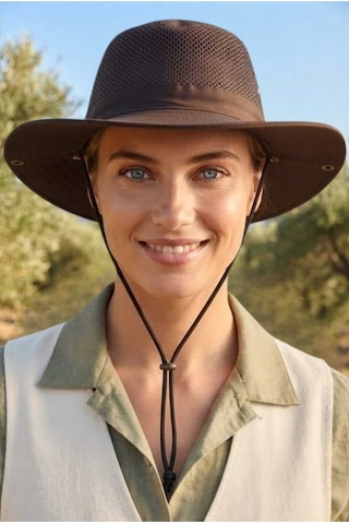 Uniquetrenders Kadın Fileli Safari Şapkası Geniş Siperlikli İpli Nefes Alan Uv Güneş Koruyucu Balıkçı Ve Outdoor Doğa Şapkası Kahverengi