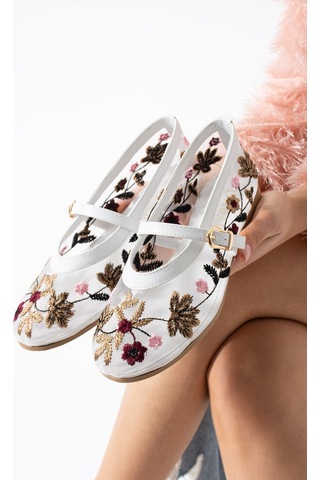 Dabab Shoes Begonıa Kadın Beyaz Çiçek Nakışlı Transparan Babet Ayarlanabilir Bantlı Tokalı Düz Taban Ayakkabı