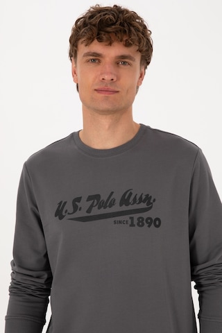 U.S. Polo Assn. Erkek Bisiklet Yaka Regular Fit Gri İnce Sweatshirt 50316315-VR024