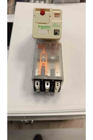 Rumf3ab2f7 3 C/o - 120vac -10a -with Led