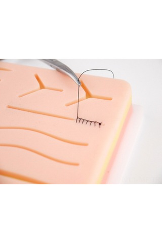 Mufunye Gerçek Deri Dokusuna Sahip Yeniden Kullanılabilir Dikiş Antrenman Seti - Fda Ve Ce Sertifikalı