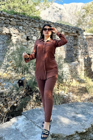 Kahverengi Cep Detaylı Gömlekli Alt Üst Takım Kahverengi