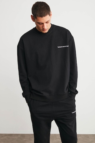 Grimelange Raırok Erkek İçi Polarlı Comfort Oversize Nakışlı Siyah Sweat