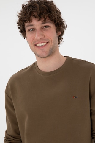 U.S. Polo Assn. Erkek Comfort Fit Bisiklet Yaka Haki İnce Sweatshirt 50309858-VR027