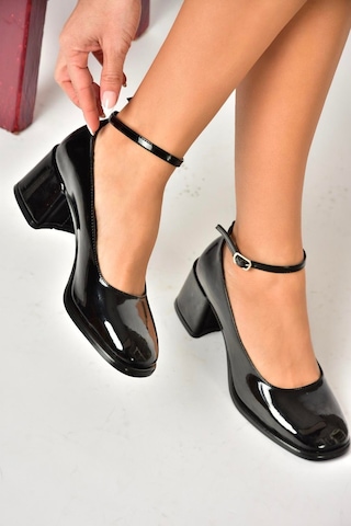 Fox Shoes U518122108 Siyah Rugan Kalın Topuklu Kadın Ayakkabı Siyah
