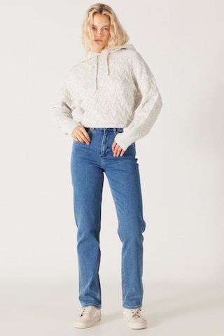 Wrangler Yüksek Bel Dar Paça Esnek Mavi Kadın Mom Jean Denim Kot Pantolon W27M68231 Mavi