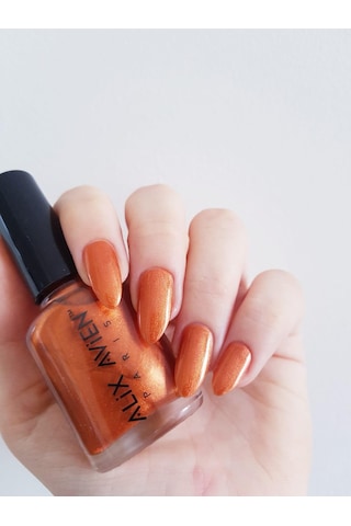Alix Avien Metalik Bakır Oje 31 Yüksek Pigmentli Uzun Süreli Kalıcılık Hızlı Kuruma Nail Lacquer 31