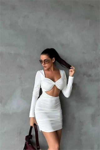 Dip Moda Kadın Beyaz Sırt Ve Göğüs Dekolteli Mini Elbise Dpnbdf079 BEYAZ