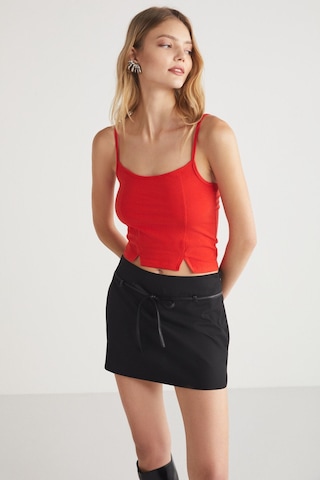Ethıquet Mıkela Kadın Viskon Askılı Yırtmaçlı Vücüdu Saran Crop Kırmızı Body