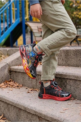 Vojo Kids Ortopedik Taban Kahraman Sneaker Spor Ayakkabı 267800001902 01 Siyah