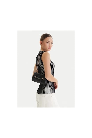 Guess Melinda Kadın Çapraz Çanta Hwkl9933780 Siyah