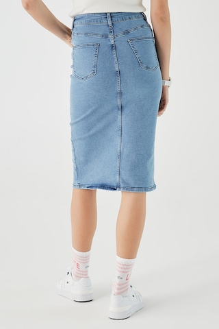 Lacoste Slim Fit Womens Skirt Dar Kesim Yırtmaçlı Kadın Kot Etek Mavi