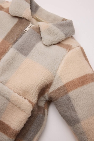 DeFacto Kız Bebek Gömlek Yaka Fermuarlı Kare Desenli Welsoft Pelüş Hırka D3826A524WNBE88 Mavi