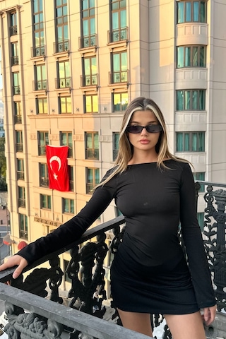 La & Vetta Siyah Sırt Dekolteli Mini Elbise Siyah