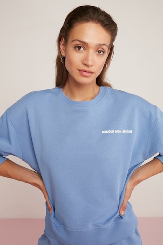 Ethıquet Sandra Kadın Pamuklu Içi Polarlı Yumuşacık Göğsü Baskılı Yuvarlak Yaka Comfort Mavi Sweatsh