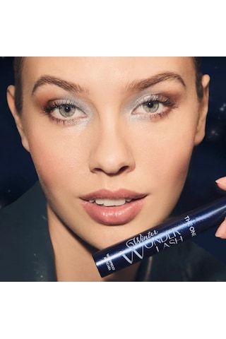 The One Winter Wonder Lash Suya Dayanıklı Maskara - Siyah Siyah