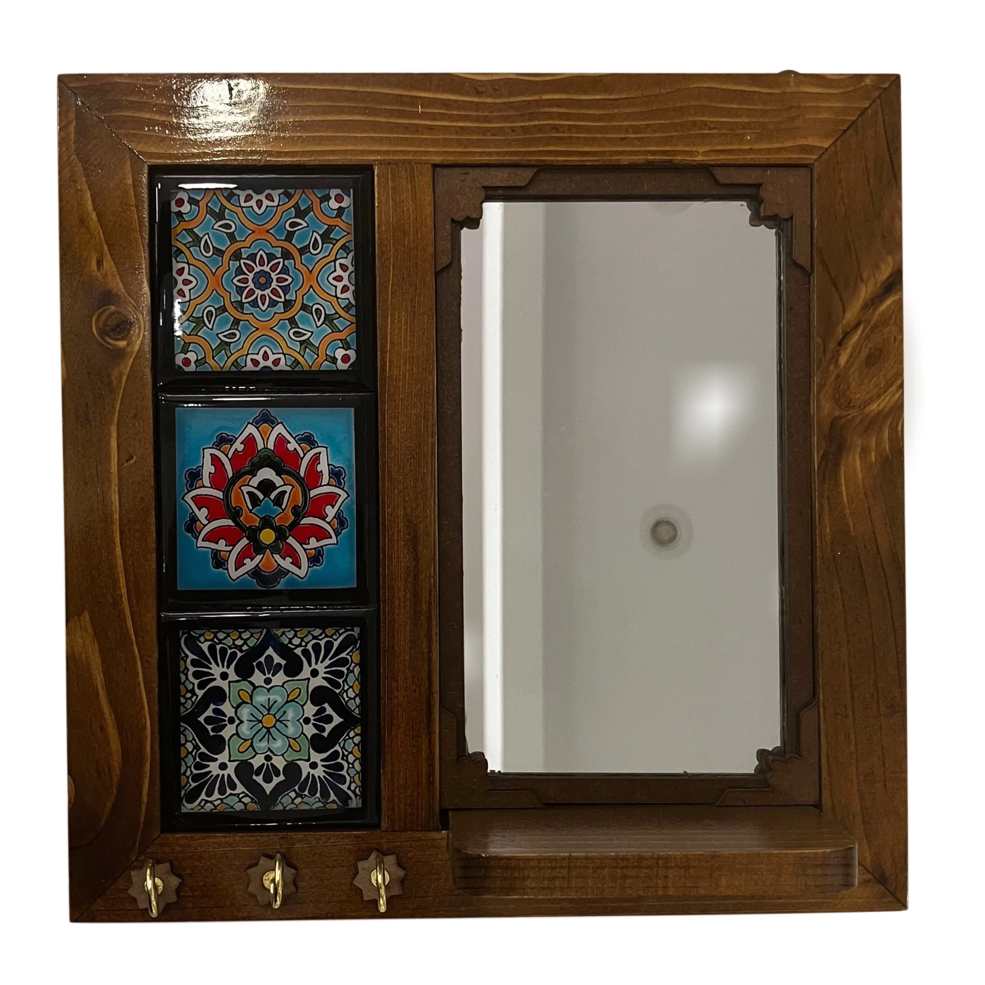İran In El İşlemesi Anahtarlık Ve Ayna Ebat: 24 X 24 Cm İran In El İşlemesi Anahtarlık Ve Ayna Ebat: 24 X 24 Cm 25 x 25