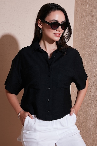 Lela Regular Fit Cep Detaylı Kısa Kollu Bayan Gömlek 6778568 Siyah