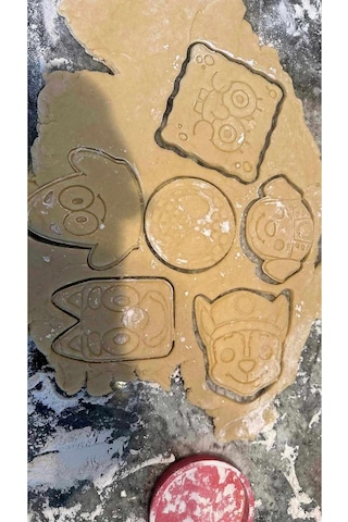 Sünger Bob Patrick Squidward Yengeç Karakterli Çizgi Film Kurabiye Kalıbı Seti Çok Renkli