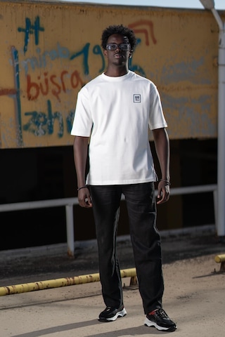 Bisiklet Yaka Lu Küçük Baskılı Oversize Geniş Model T-Shirt Beyaz