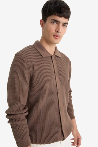 Defacto Standart Fit Polo Yaka Fermuarlı Triko Hırka E8397ax25cwbn595 Kahve