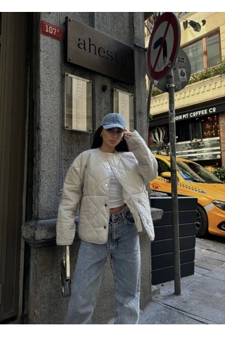 Cıt Cıt Detaylı Çepli Ceket Mont- Beyaz Beyaz