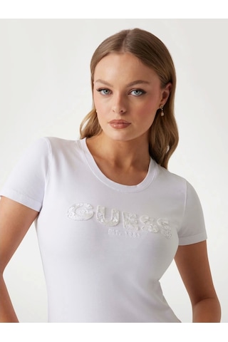 Guess Kadın Beyaz Slim Fit Logolu T-shirt Beyaz