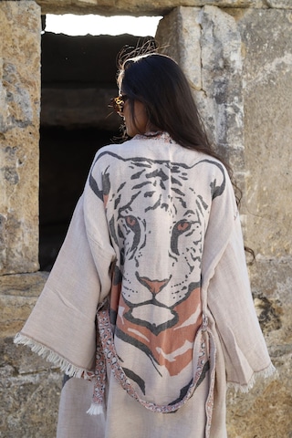Elif Towels Özel Tasarım Ekru Renk Kaplan Desenli Kimono Kaftan Ekru