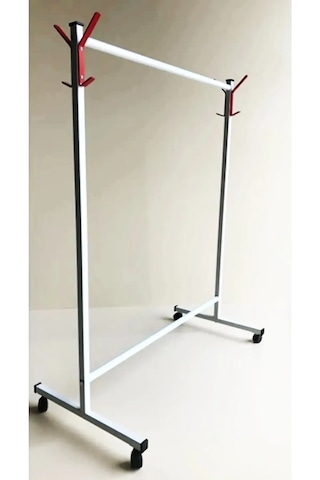 Paslanmaz Tekerlekli Beyaz Metal Konfeksiyon Elbise Kıyafet Askı Siyah