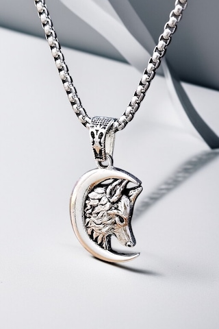 Ak Store Silver Gümüş Kaplama Krom-Çelik Erkek Kolye Madalyon Hilal İçinde Bozkurt Gümüş
