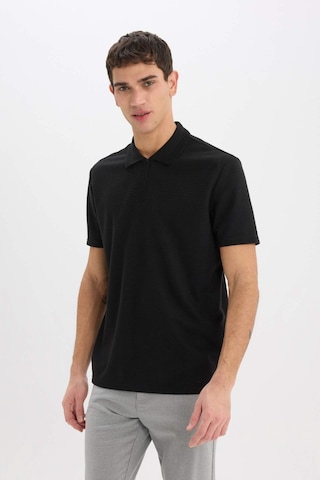 DeFacto Regular Fit Polo Yaka Yarım Fermuarlı Kısa Kollu Siyah Tişört E4233AX25SMBK81