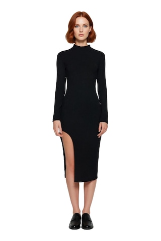 Ersefa Kadın Dik Yaka Yırtmaç Detaylı Bodycon Midi Elbise Örme Kumaşıyla Siyah