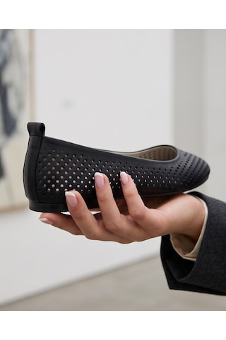 Futsishoes Bella Siyah Hakiki Deri Delikli Günlük Kadın Babet Ayakkabı