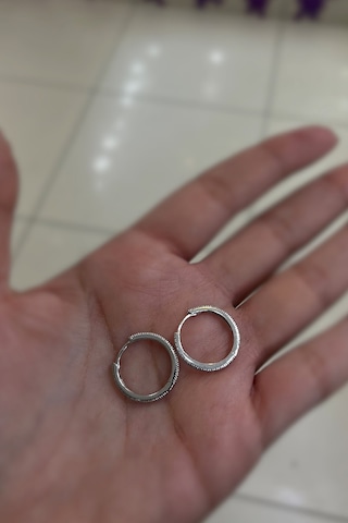 Gümüş İnce Taşlı 1,5 Cm Halka Küpe Nz3121 Tre