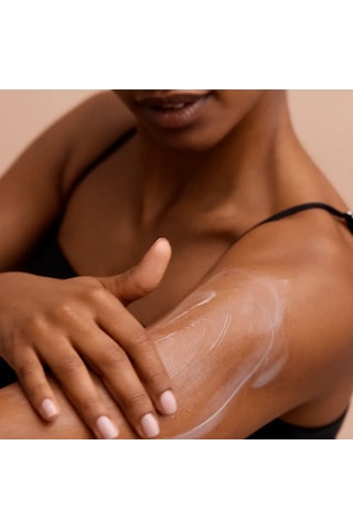 Oriflame Amber Elixir Parfümlü Vücut Kremi 150 ML