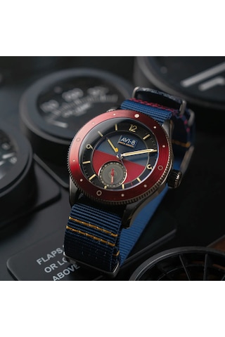 Avı-8 Flyboy Airmaster Sector Av-4112-04 Erkek Kol Saati Altın
