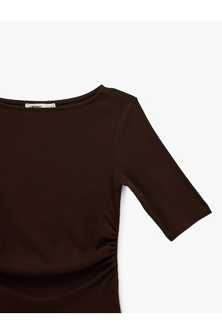 Koton Pamuklu Kayık Yaka Yarım Kollu Slim Fit Tişört Kahverengi 6sak50012ek Kahve