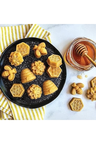 Nordicware Meşgul Arılar Mini Kek Kalıbı Renkli