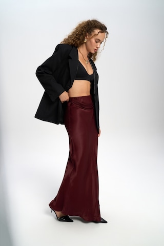 Mai Collection Mai Studios Co. Muirnas Askı Detay Bordo Uzun Saten Etek Bordo