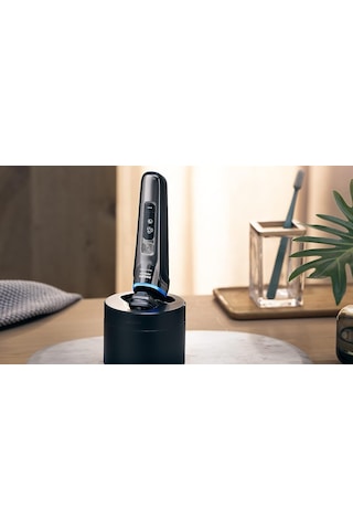 Philips Norelco Özel 9800 Islak Ve Kuru Elektrikli Tıraş Makinesi S9987/85